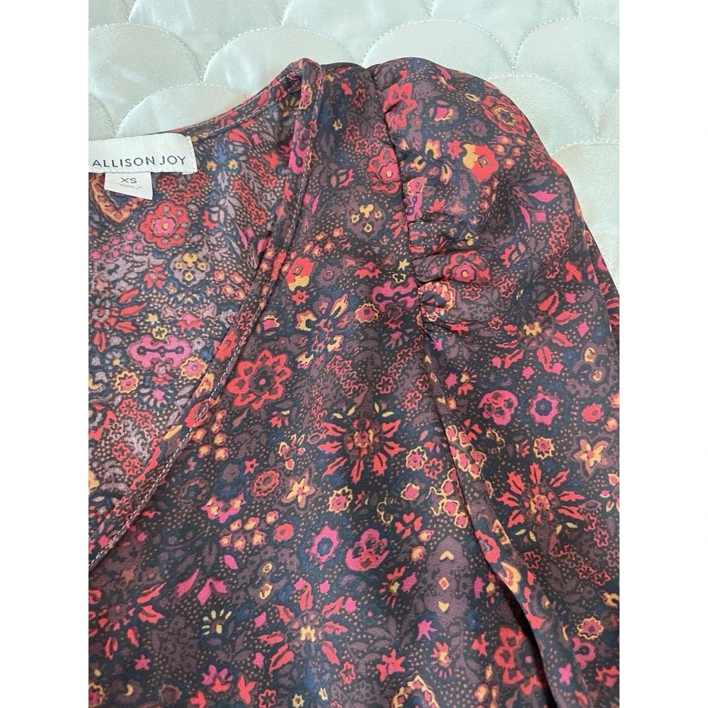 Allison Joy Evereve Tessa V Neck Puff Blouse Size XS Burgundy Autumn Moody - Picture 4 of 8